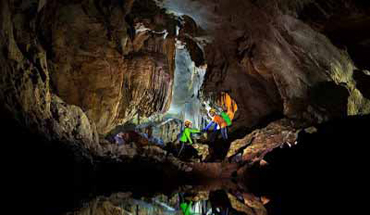 Hang Chà Lòi - Lệ Thủy Quảng Bình