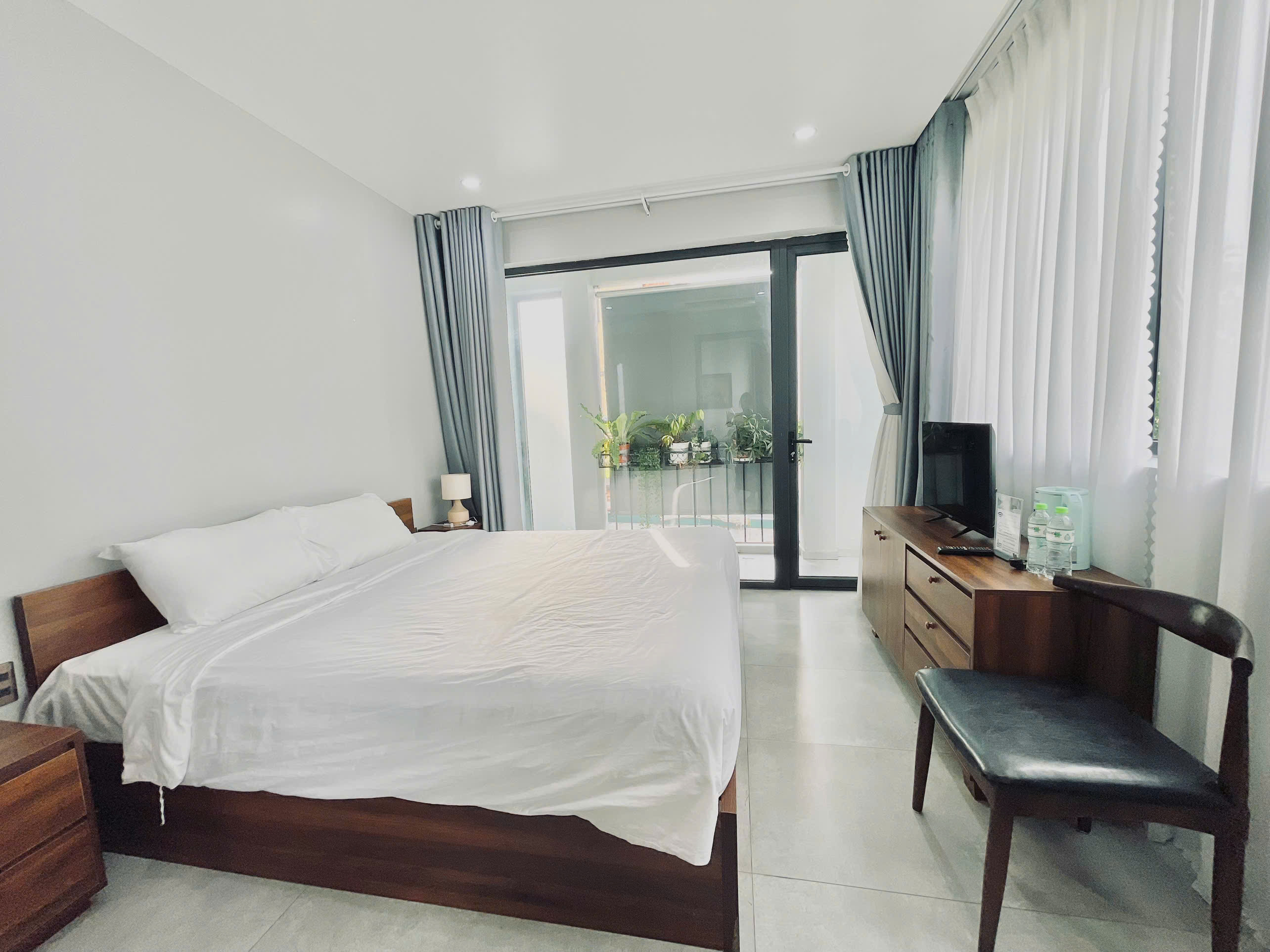 King Room with Mountain View