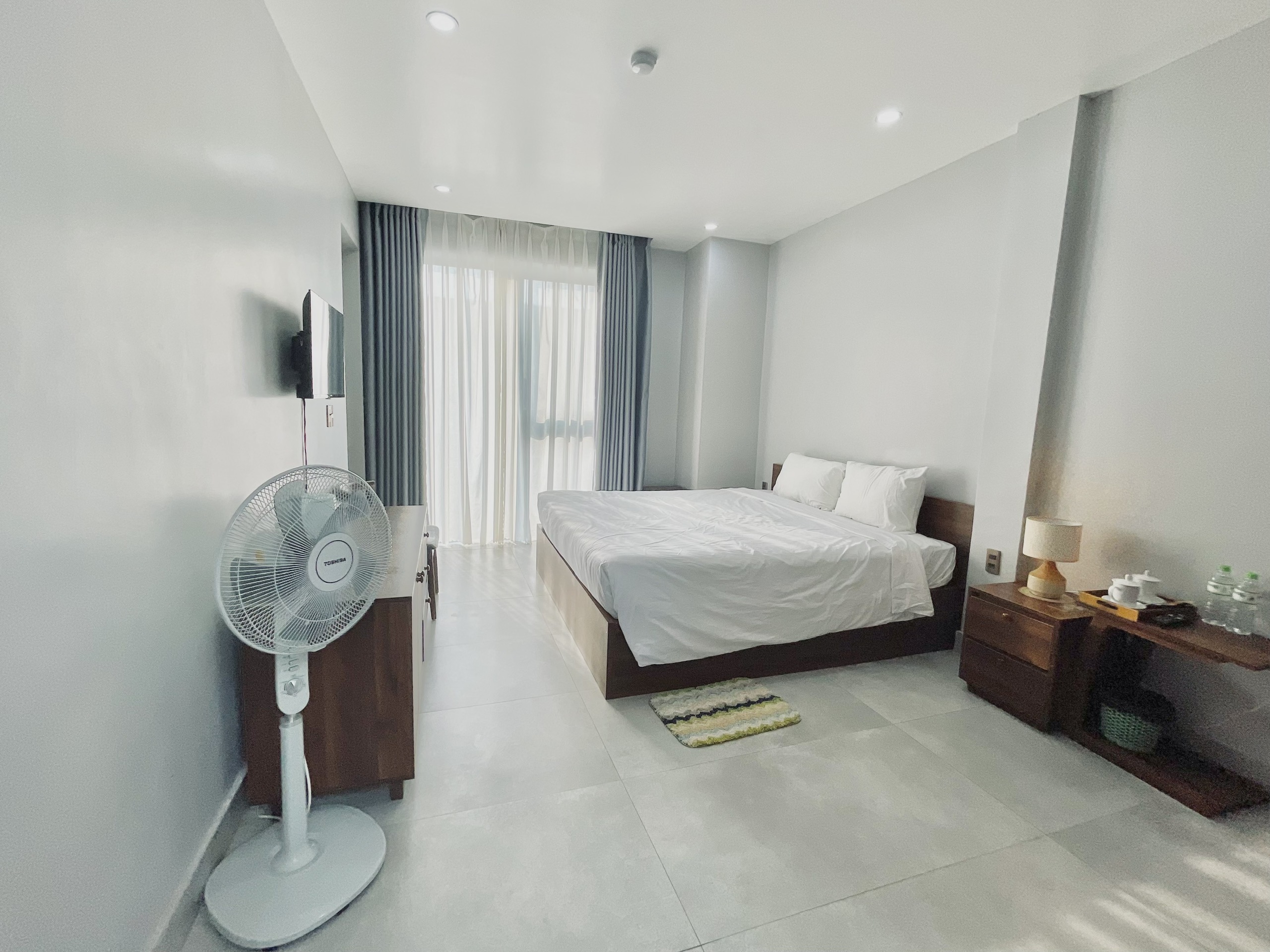 Superior King Room with Bathtub